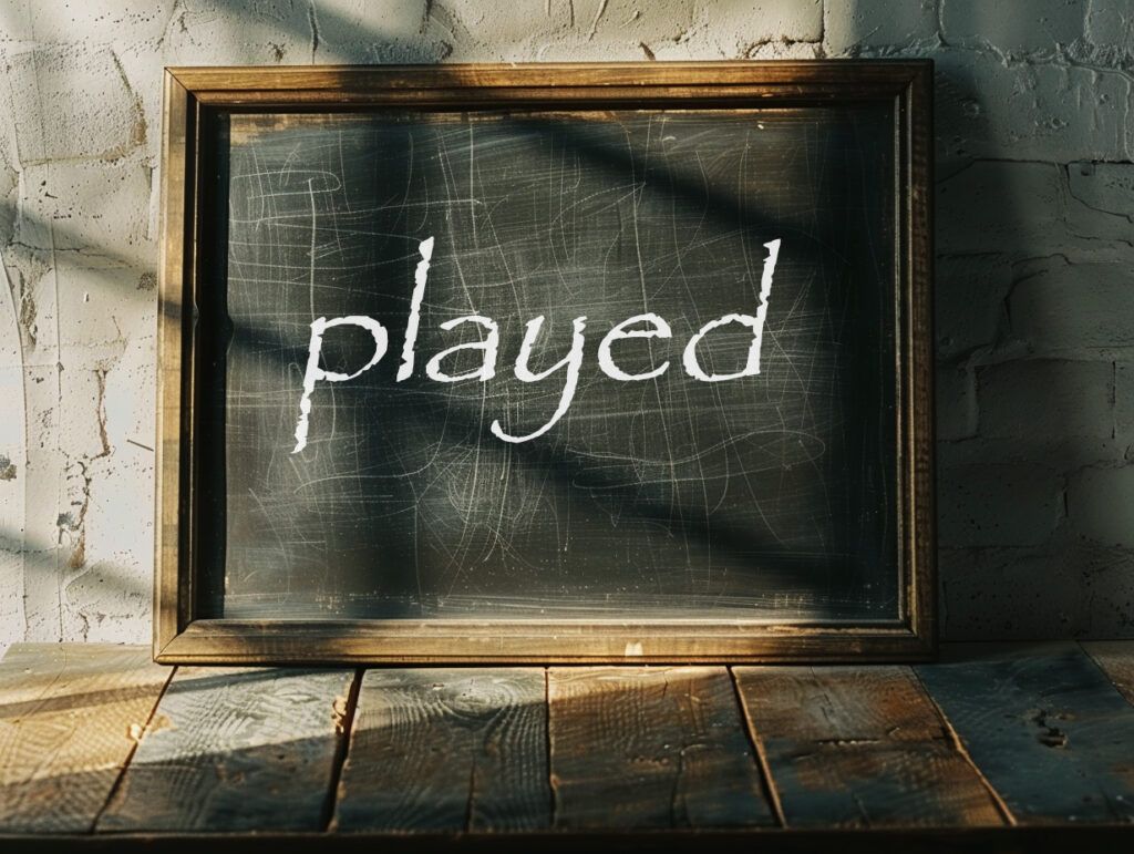 過去形「played」